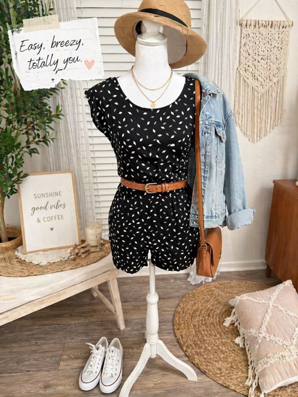 Xai Black & White Geometric Blouse